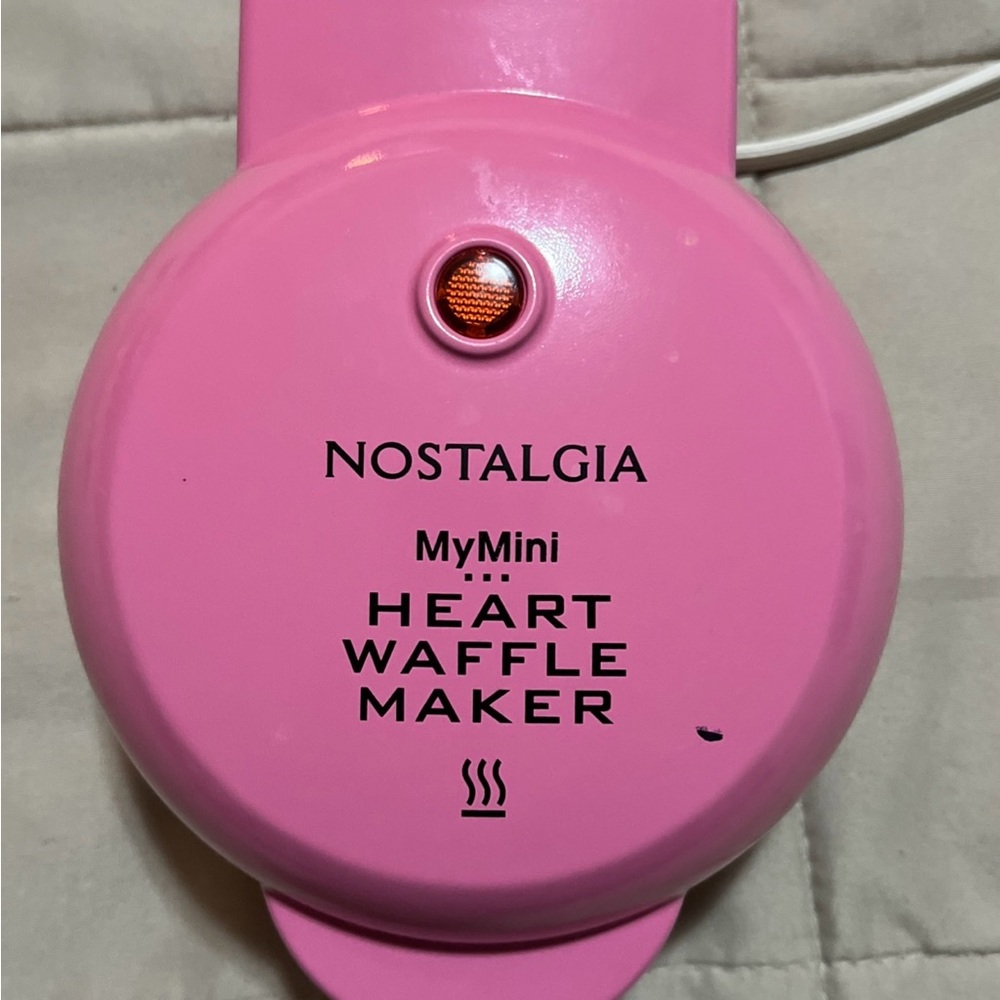Nostalgia MyMini Pink Heart Waffle Maker